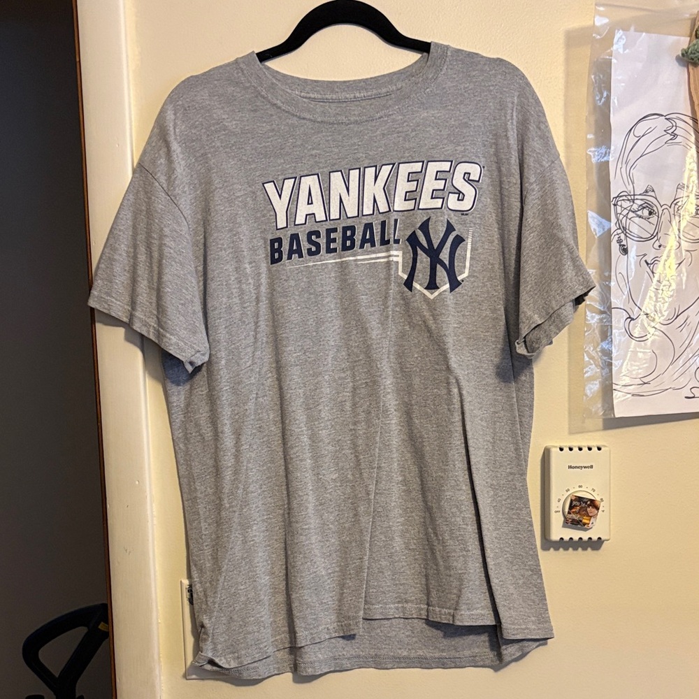Gray Yankees Baseball T-Shirt
